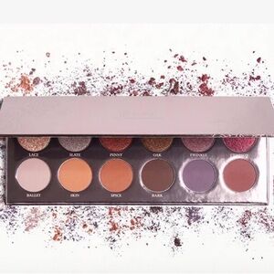 Girlactik The Essential Eyeshadow Palette